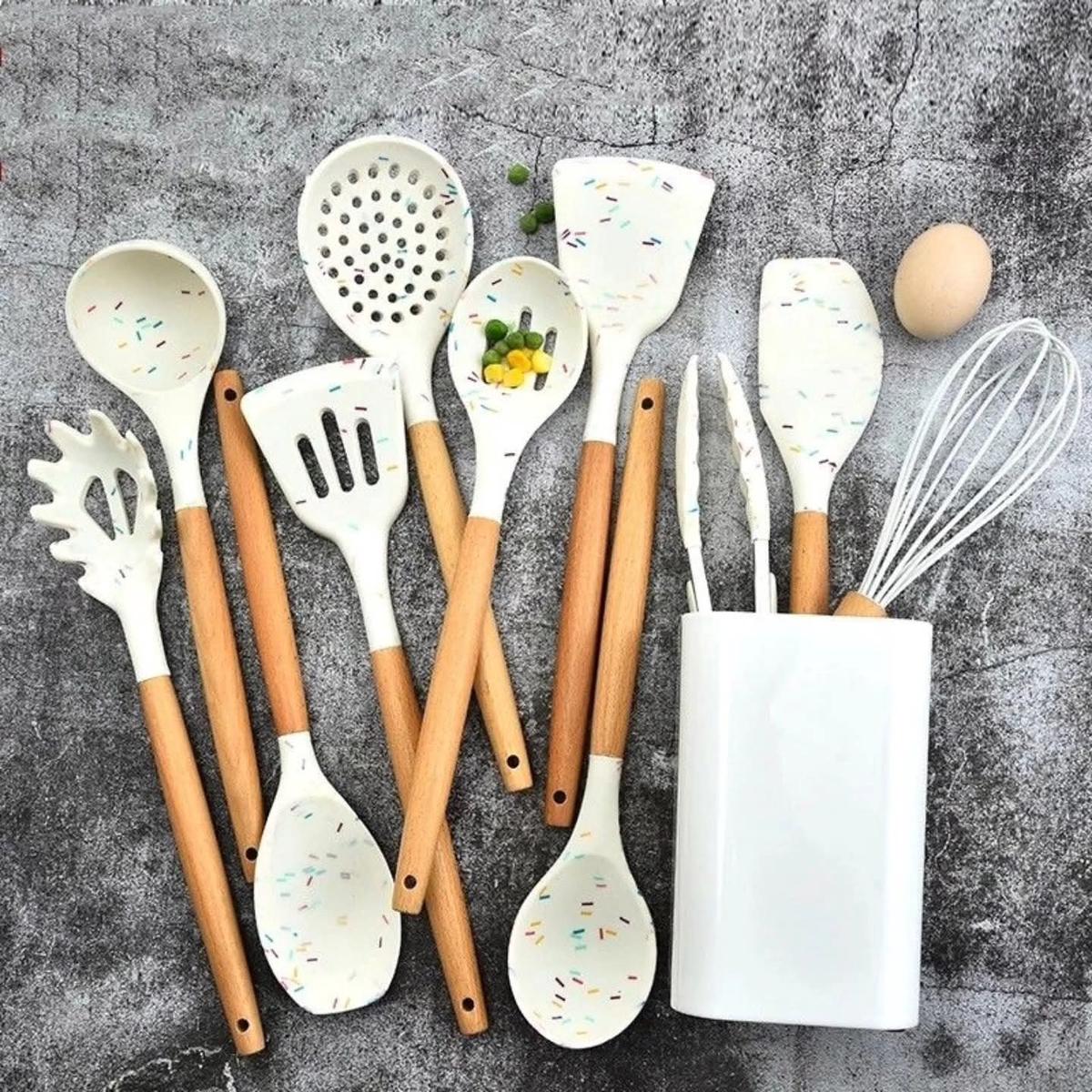 White marble silicone cooking spoon set