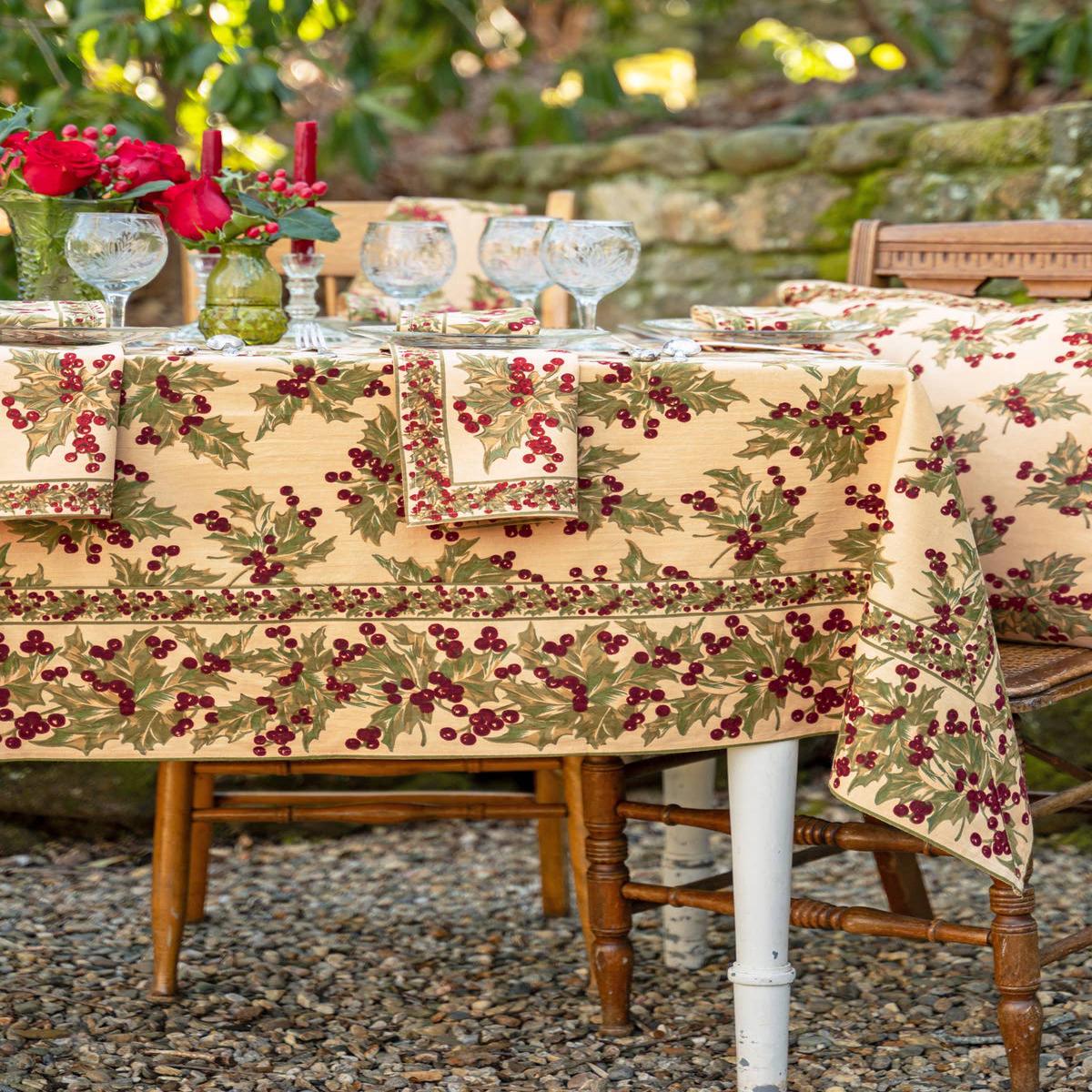 Winterberry Tablecloth - Dark Ecru: 60X90