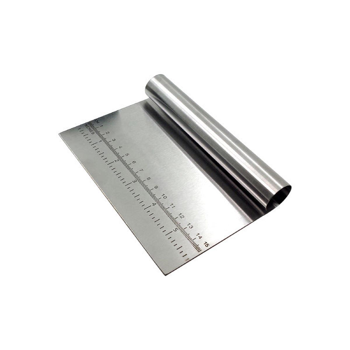 Kitchen scale integrated flour spatula - Scraper
