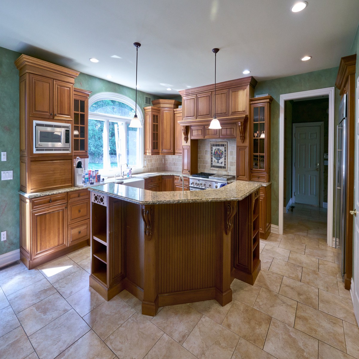 "The Oakridge" Traditional Classic Wooden Kitchen Suite