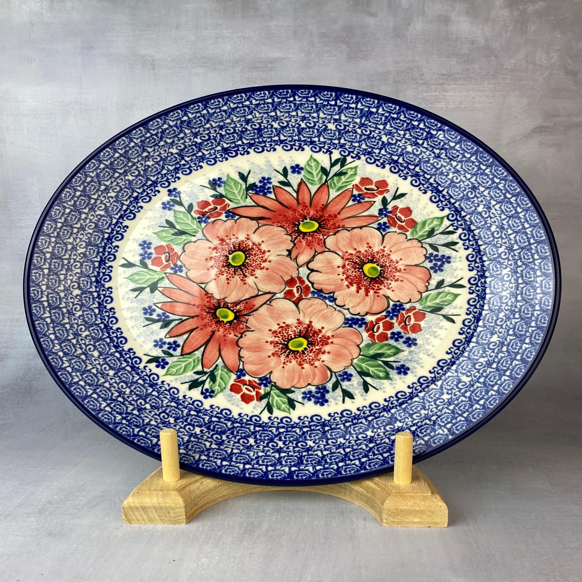 105 Unikat Dinner Plate - Shape 223 - Pattern U5137