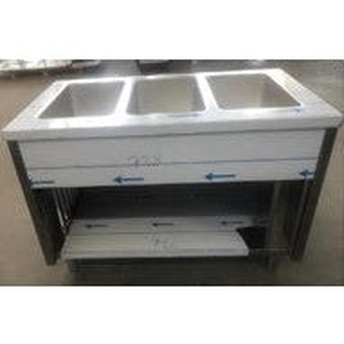 3 Seperately Controlled GN Containers Hot Mobile Bain-Marie With Undershelf Stainless Steel Cabinet 4 Castors with 100 mm (2 Castors with Brakes)