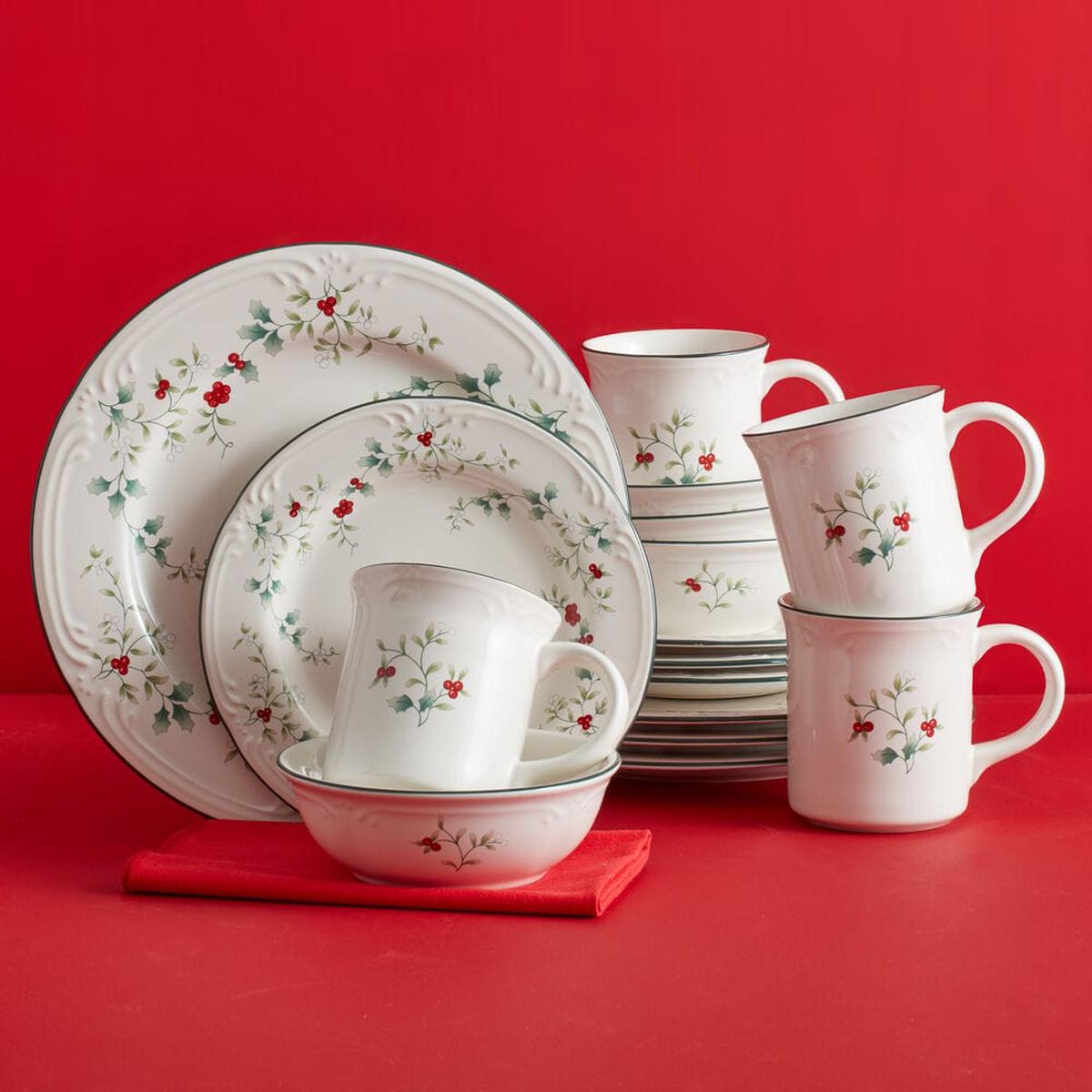Winterberry 16 Piece Dinnerware Set Service for 4