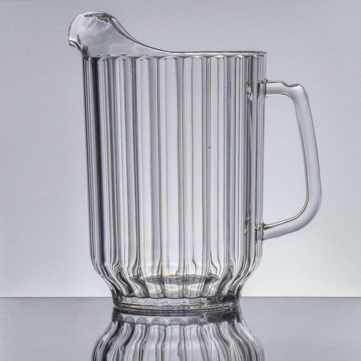 CAMBRO PLASTIC PITCHER - CLEAR