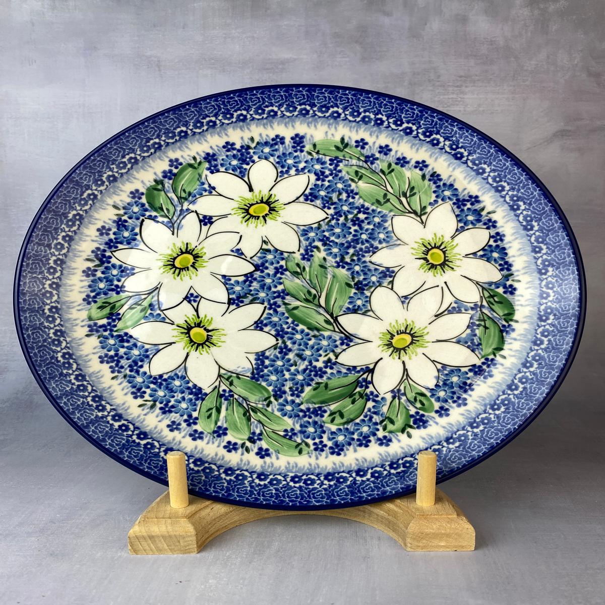 105 Unikat Dinner Plate - Shape 223 - Pattern U5140