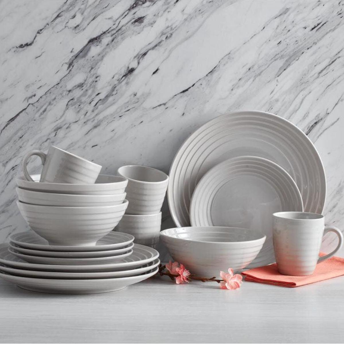 Sophia 16 Piece Dinnerware Set Service for 4