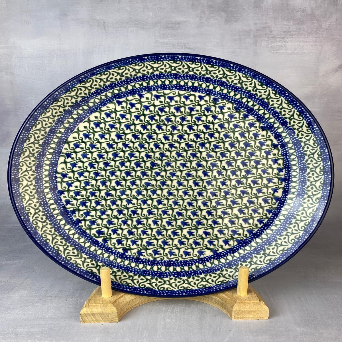 105 Dinner Plate - Shape 223 - Pattern 585