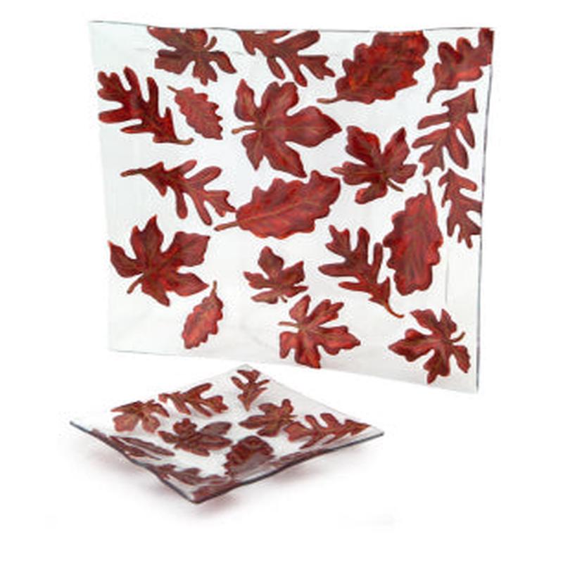 Maple Leaf Plate set of 2